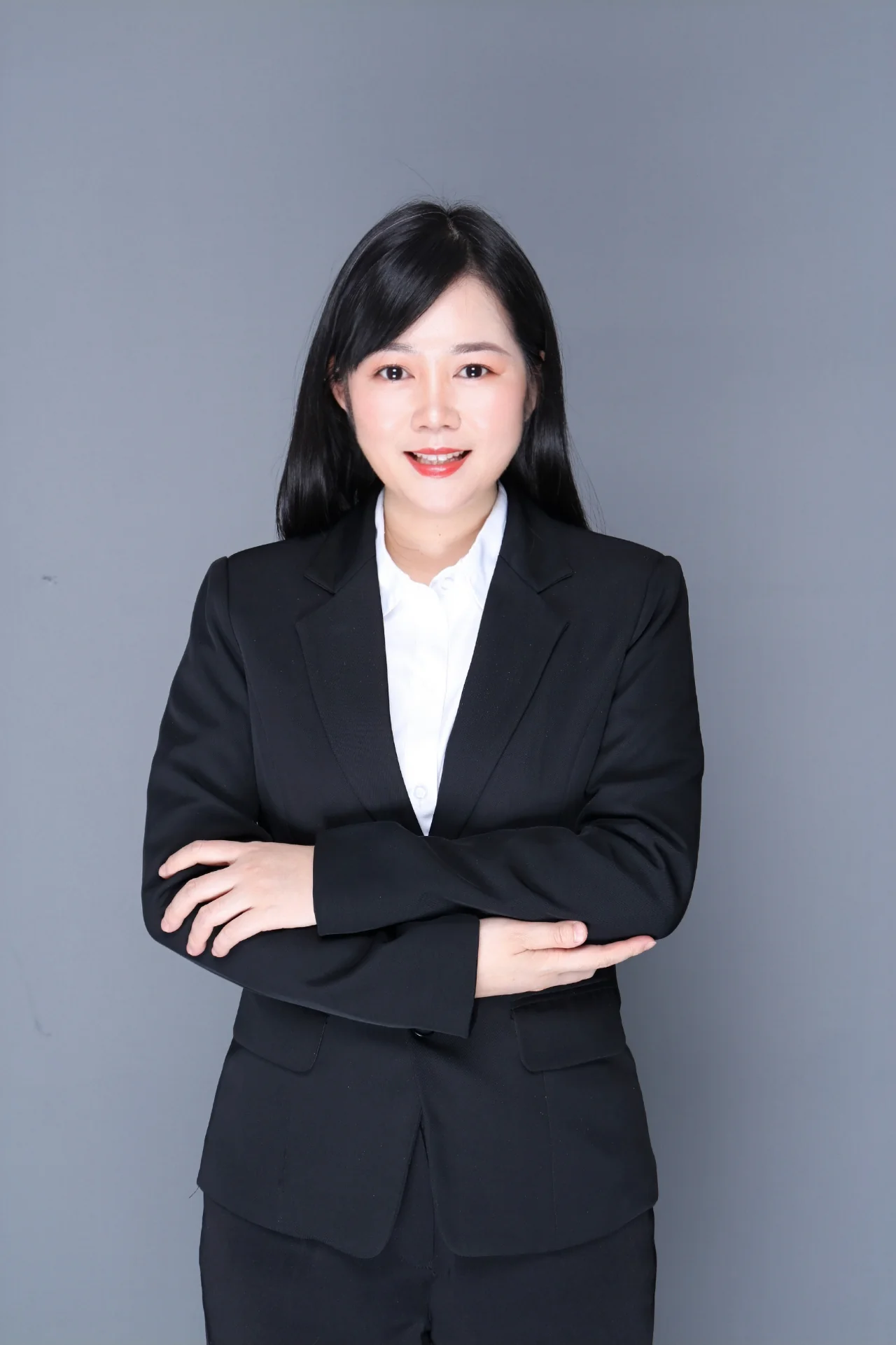 Candy - Senior Sales